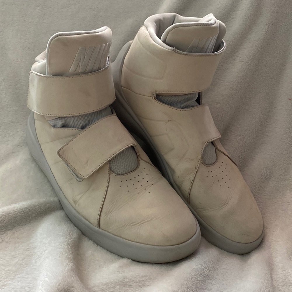 Hi Top Nike